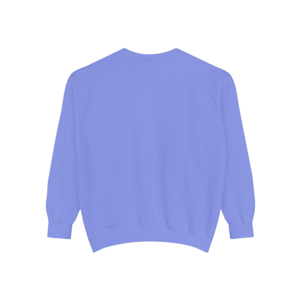 Minimal White Sweatshirt — Classic Garment-Dyed Crewneck